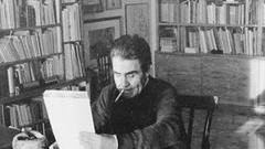 
	Il professor Enzo Espa nello studio di casa sua a Sassari


