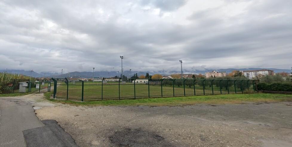 Uno scorcio del campo da calcio “Pistoia ovest B"