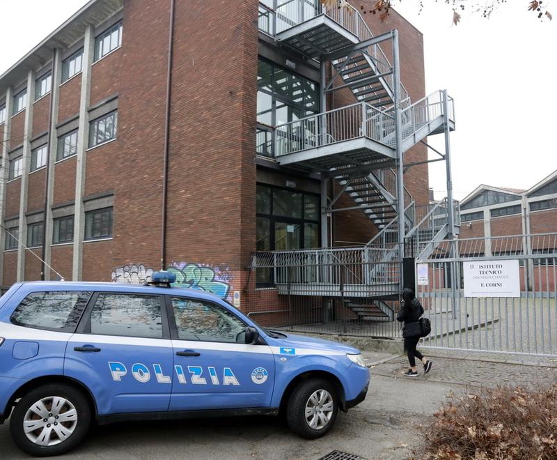 Ferrara, studenti contro il docente. E c’è chi cambia istituto