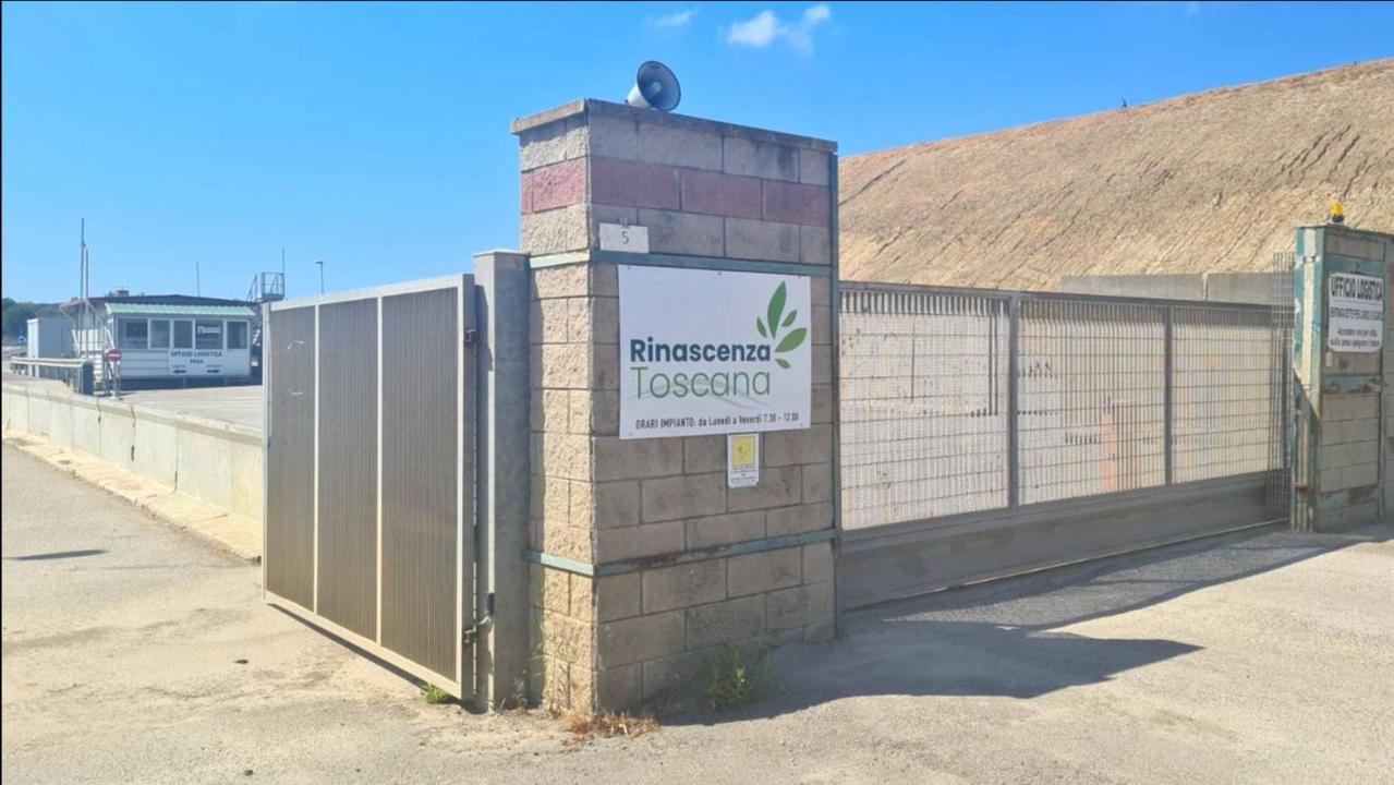 L’ingresso agli impianti di Rinascenza Toscana a Ischia di Crociano