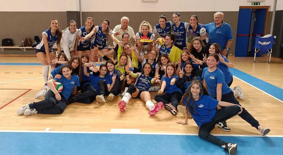 La gioia delle giocatrici del Blu Volley