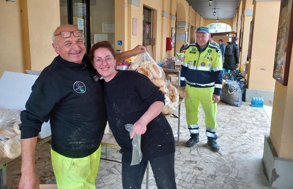 Raccolte di cibo e prodotti per l’igiene ma anche i panini di Alberone di Cento