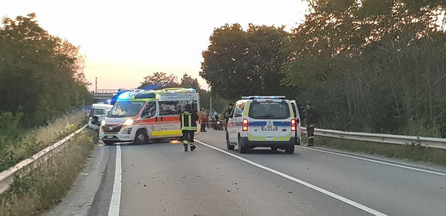 Maranello. Scontro frontale tra due auto sulla Pedemontana: morto ragazzo di 24 anni
