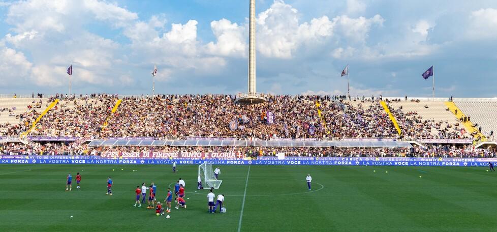 Fiorentina, un amore (viola) così grande non si era visto proprio mai