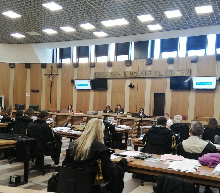 In affido a nove anni: i messaggi struggenti del padre alla figlia