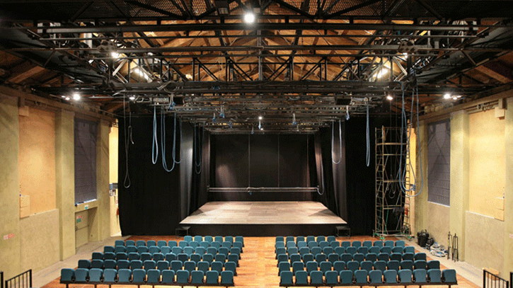 “Uniti contro il cancro” al Teatro Cavallerizza