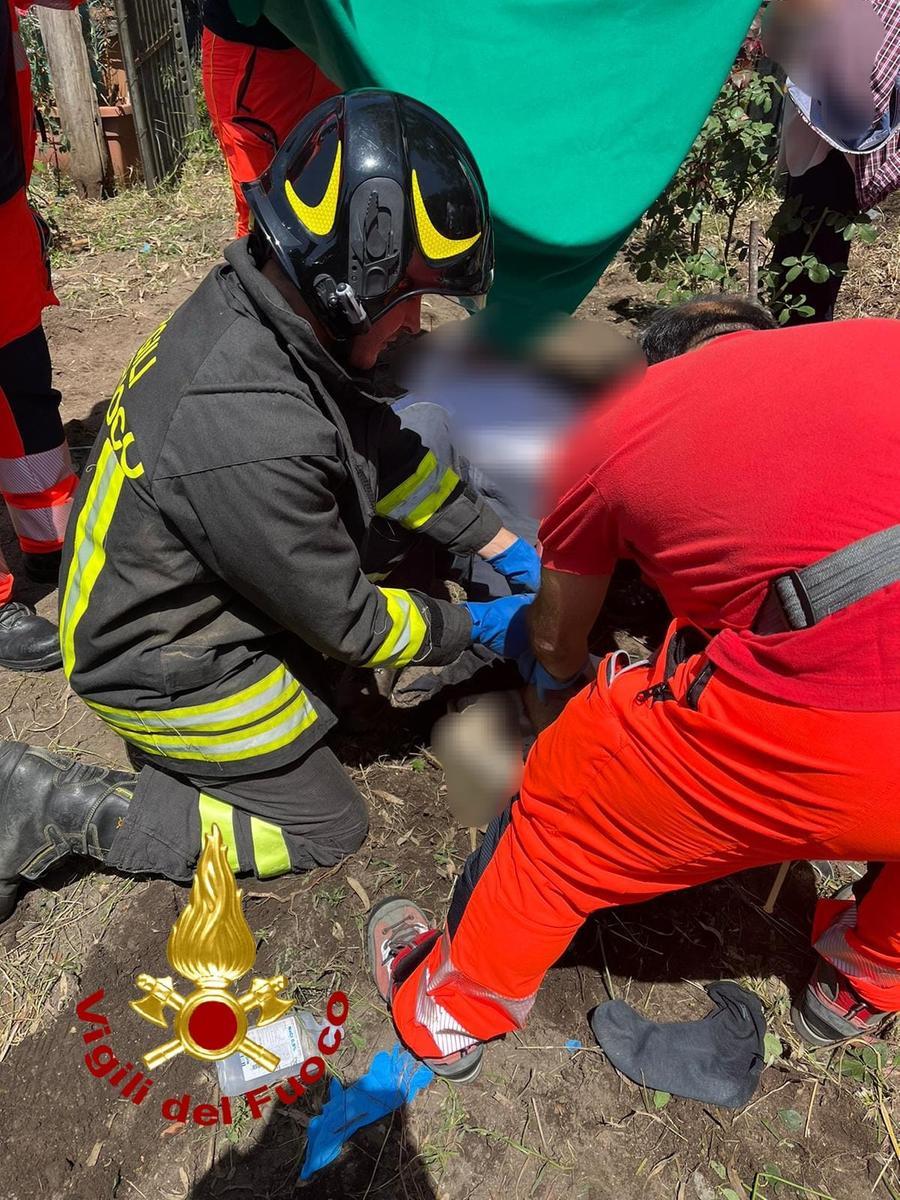 Golfo Aranci, travolto dalla motozappa finisce in ospedale