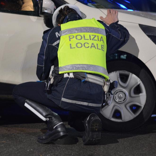 Modena, un veicolo ogni dieci circola senza revisione: 76 violazioni su 837