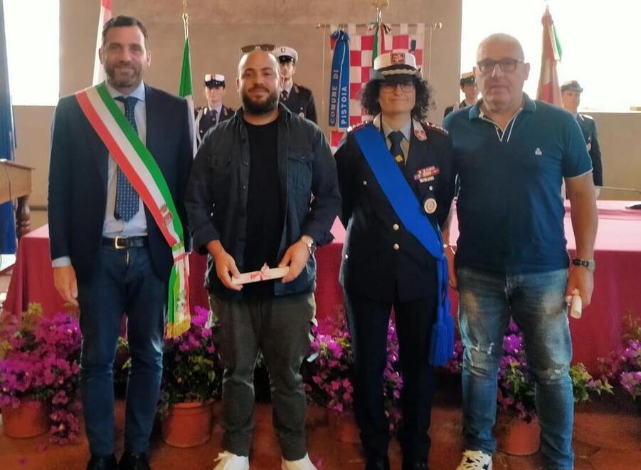 Da sinistra, Matteo Baldacci e Luciano Pomposi con sindaco e comandante