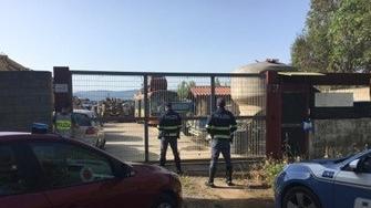 Stoccaggio abusivo e inquinamento, sequestrata l’area di un autodemolitore a Iglesias