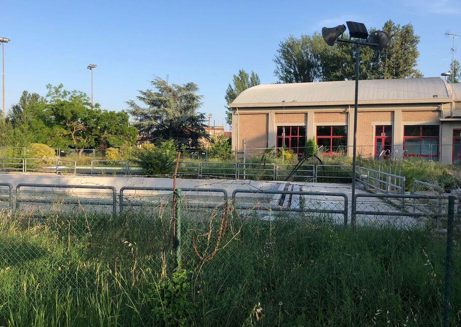 A Finale questa estate non si nuota «Piscina, lavori al via tra un mese»