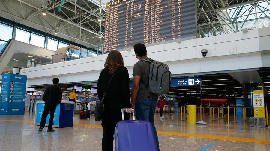 Fusione degli aeroporti sardi, il Mit convoca una videoconferenza