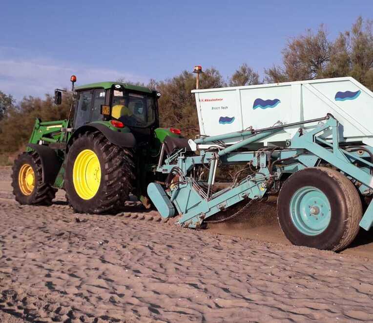 Tronchi, rami e spiagge da ripulire: Lidi pronti per l’avvio di stagione