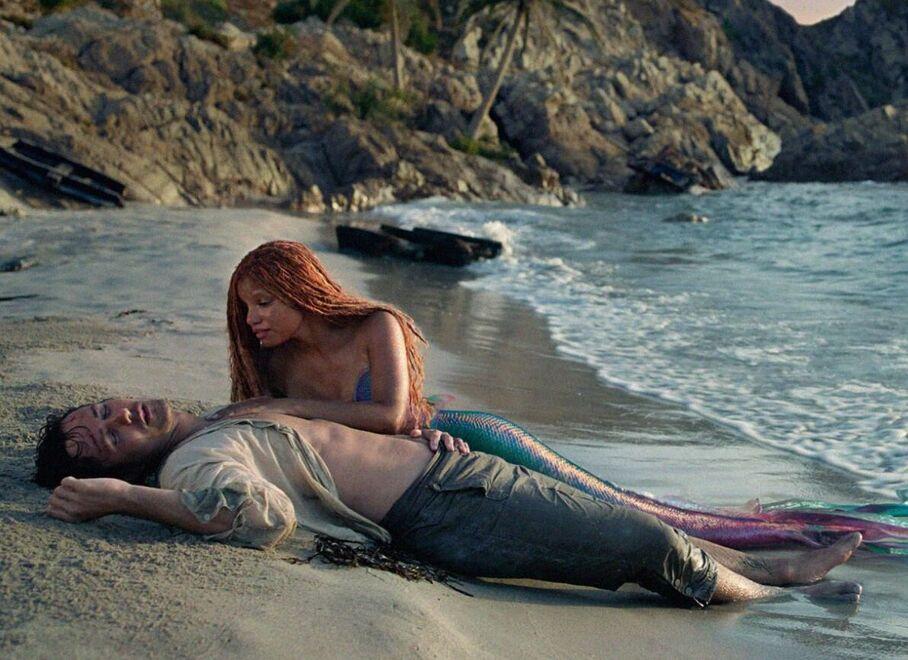 Torna la fiaba della Sirenetta che si tuffa a Rena Majore