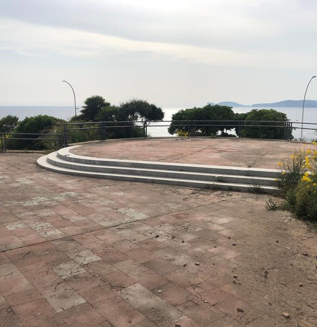 Alghero, la Soprintendenza nega il visto per il monumento al paracadutista