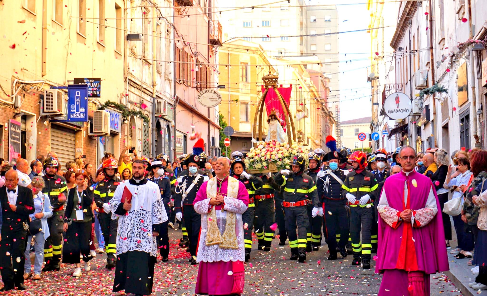 La processione del voto: 80 anni di Grazia