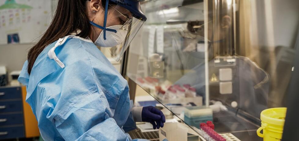 Modena «Virologia, lavoratori a rischio» 