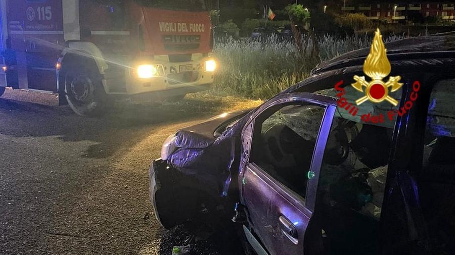 Bosa, perde il controllo dell’auto: 4 feriti