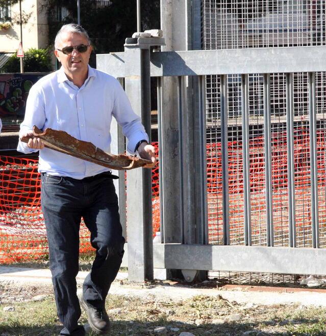 Angelo Laurino al deposito della cisterna
