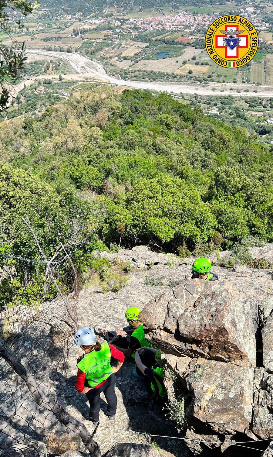 
	Le ricerche nelle montagne di Cardedu


