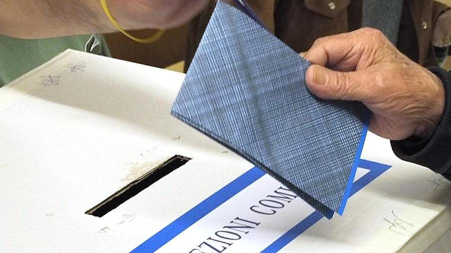 Ballottaggio a Campi, alle 23 ha votato il 28,45% degli elettori
