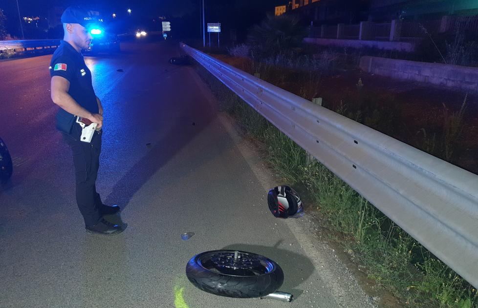 L’ultimo bacio di Gian Mario al padre poi lo schianto mortale in moto sulla 131