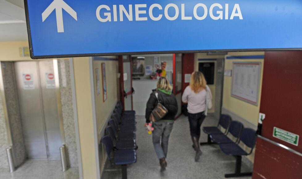 Livorno, morì in ospedale dopo l’intervento: archiviazione per quattro medici