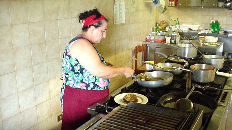 Addio a Graziella, il mestolo d’oro del ristorante Cima di Massa