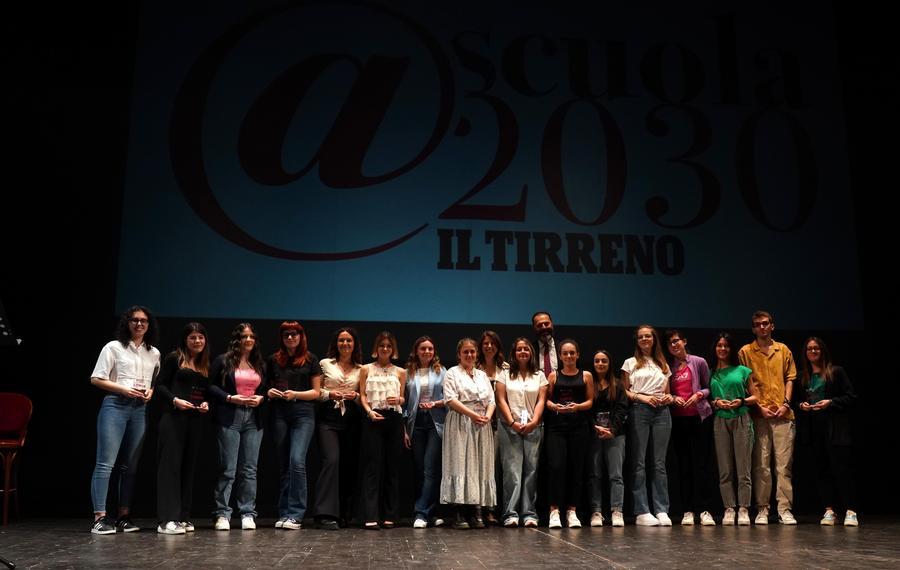 Scuola2030, un teatro di emozioni al gala con gli studenti – Video e foto
