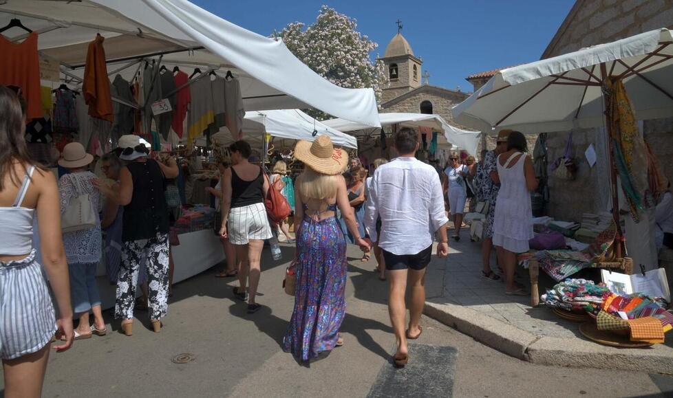 San Pantaleo, mercatino addio: gli ambulanti ricorrono al Tar 