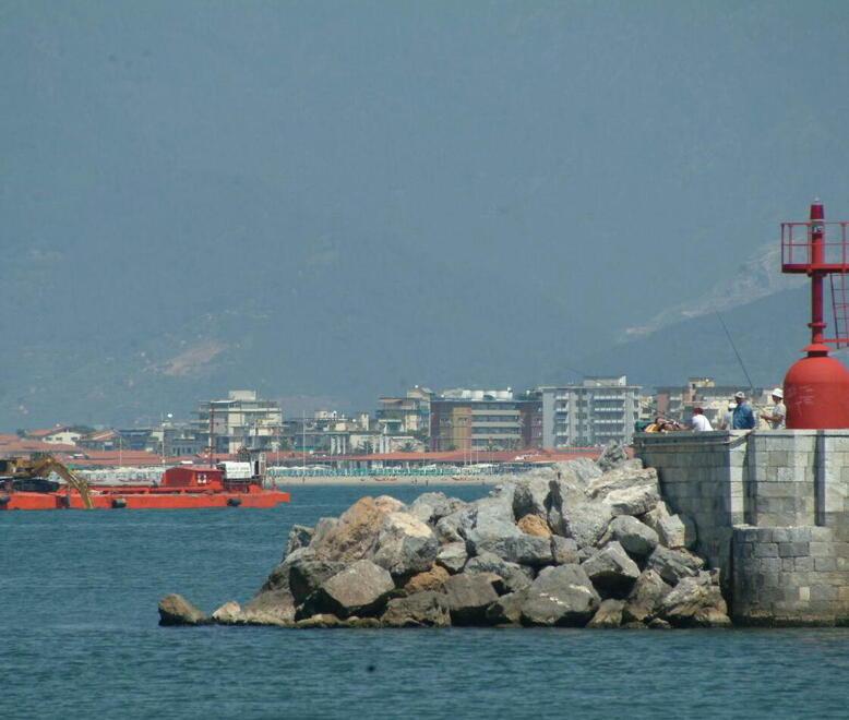 Porto di Viareggio, la Regione parla di soldi. «Dati 23 milioni in 10 anni»
