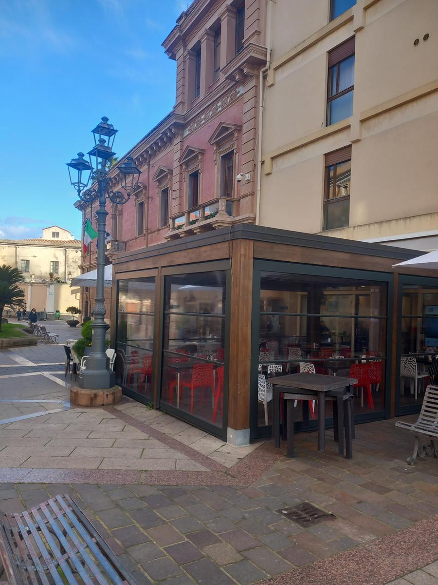 
	Dehor&nbsp;in piazza Eleonora

