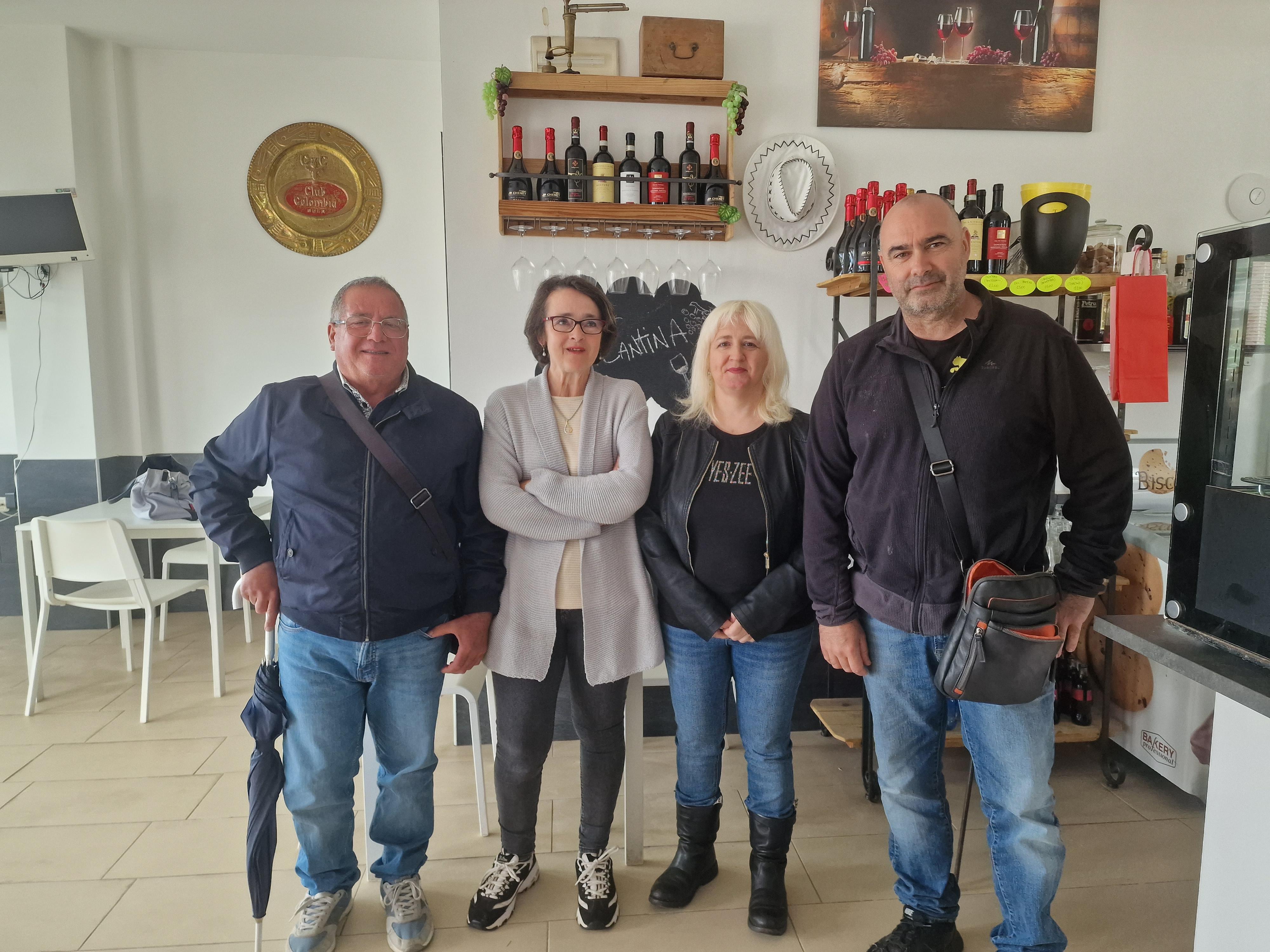 «Ma quale gang, sono solo ragazzini», un gruppo di residenti difende il quartiere Casalone
