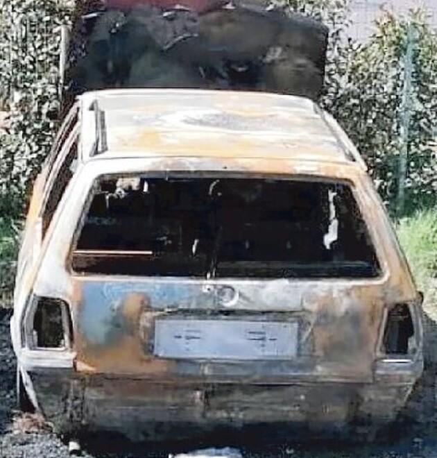 Modena, l’auto fu incendiata nel parcheggio: lui è scagionato 