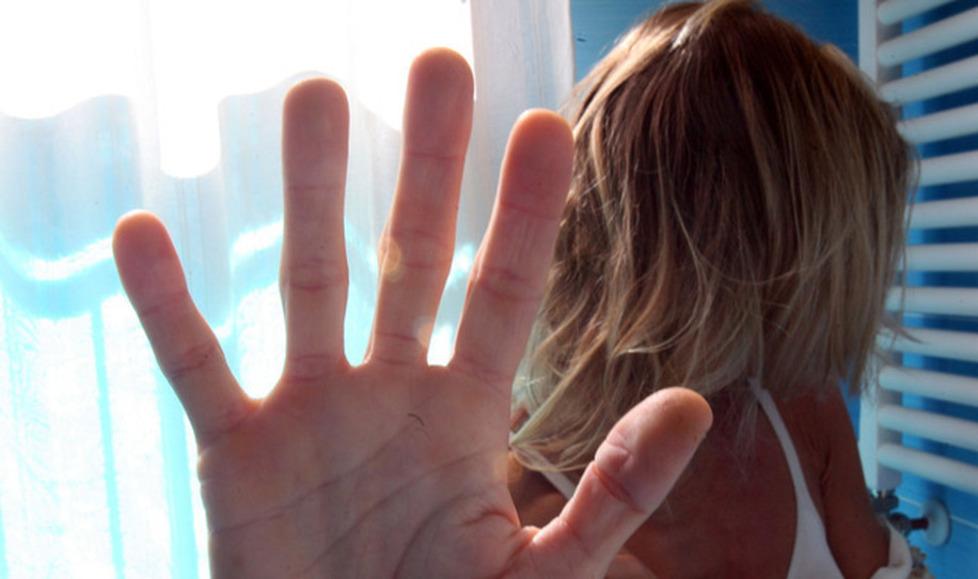 Violenza sessuale sulla colf: il gup di Tempio condanna un imprenditore
