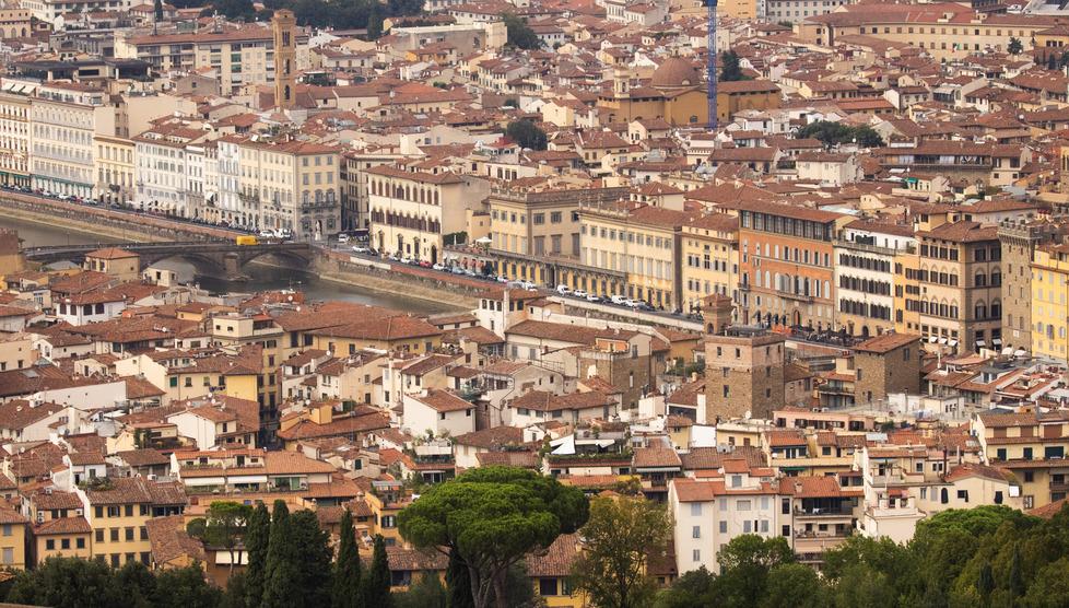 La Scure Di Nardella Su B&b E Affitti Brevi A Firenze Ma C’è Chi ...