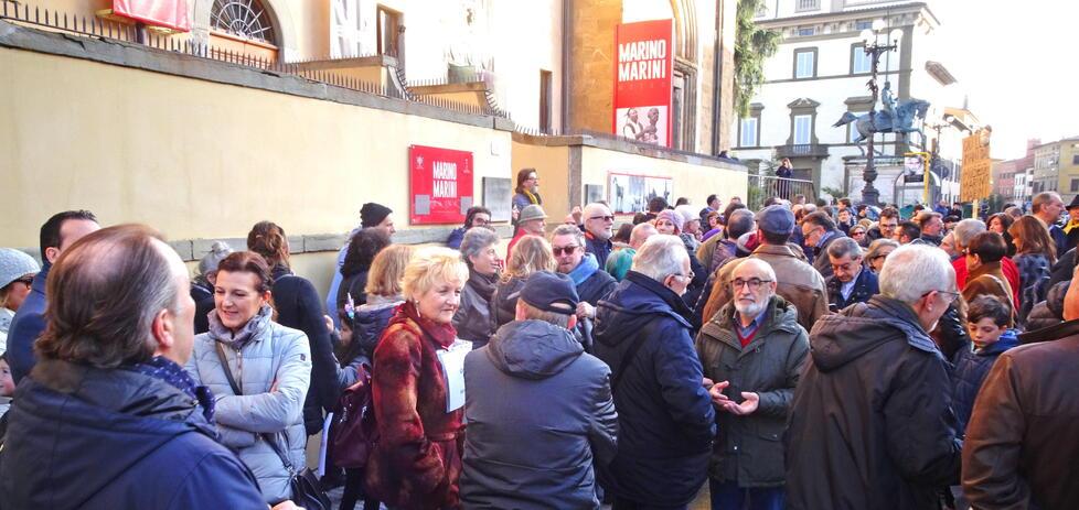 Le proteste nel 2019 per la chiusura del Palazzo del Tau in corso Fedi