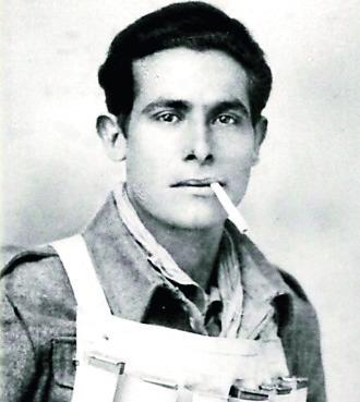 
	Matteo Achenza, uno dei giovani di Lod&egrave; finito in un campo di internamento militare. Partigiano, &egrave; morto nel 1971

