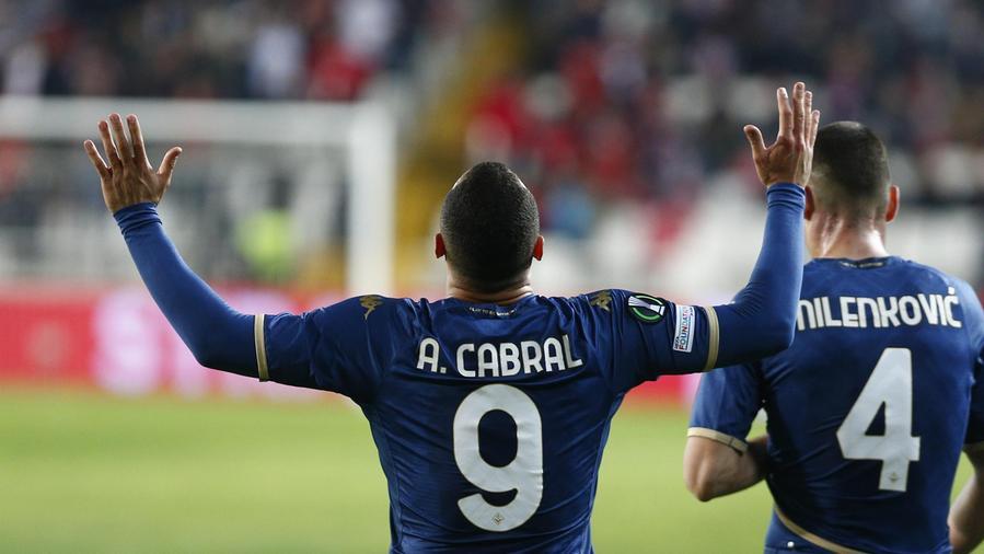 Sassuolo-Fiorentina, 1-3: Cabral la sblocca, Saponara si fa cecchino e Nico cala il tris