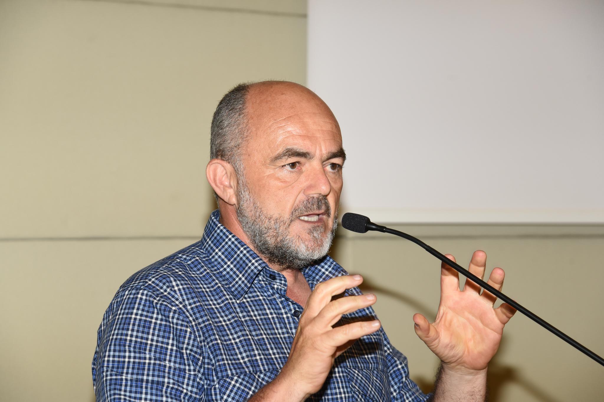XII Morelli. Il sacerdote progressista saluta: «Il mio Sudamerica mi chiama»