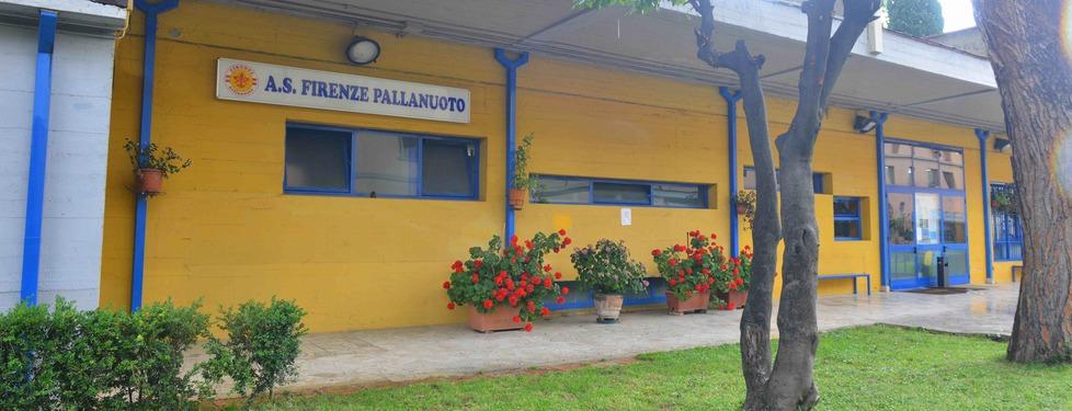 Firenze, si prospetta un’estate a secco per le piscine pubbliche: «Cantieri troppo in ritardo»