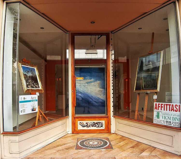 Pavullo. L’arte porta nuova vita ai negozi rimasti vuoti: tre su quattro affittati 