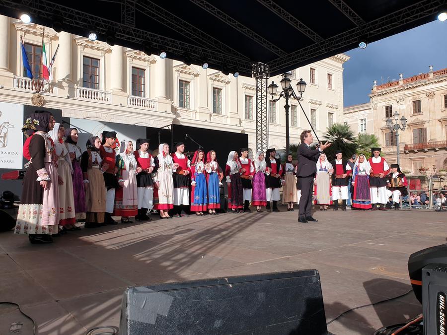 Cavalcata sarda 2023, confermati i balli e i canti in piazza d’Italia