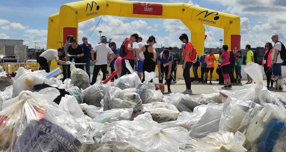 Sassari, i plogger raccolgono trecento chili di “piccoli” rifiuti 