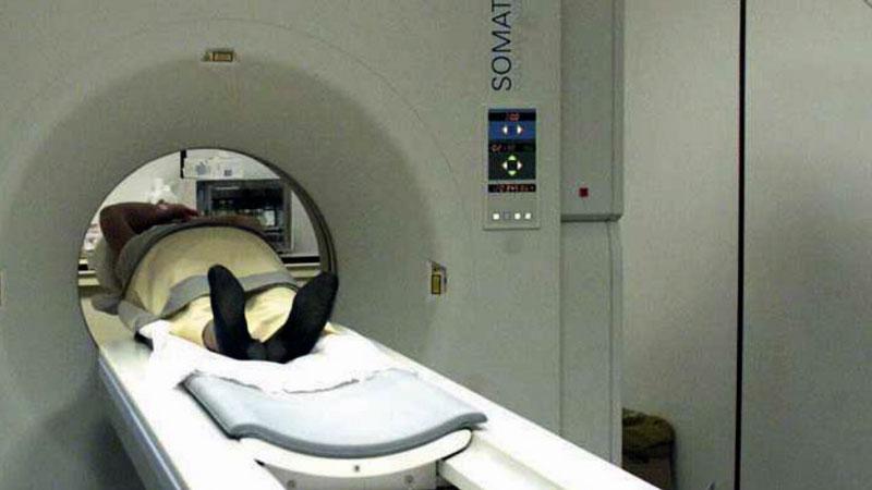 A Livorno troppe richieste di Tac e risonanze. «I medici dovranno dire qualche no»