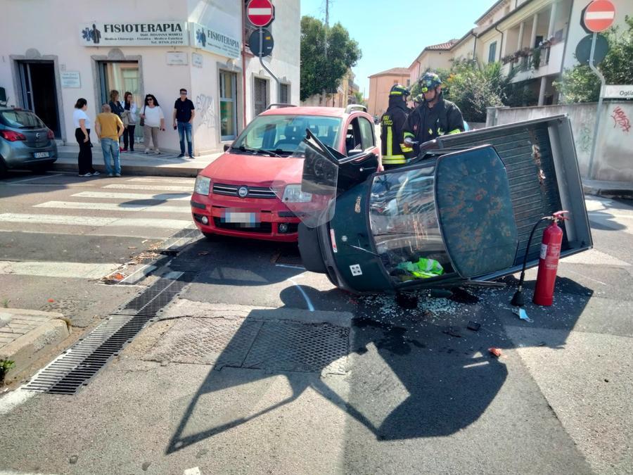 Olbia, scontro Panda-Ape Piaggio: uomo ferito, salvo un bimbo