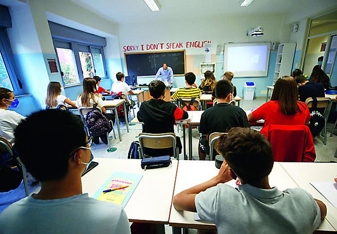 Le scuole della Sardegna si svuotano, a Sassari e Nuoro i dati peggiori