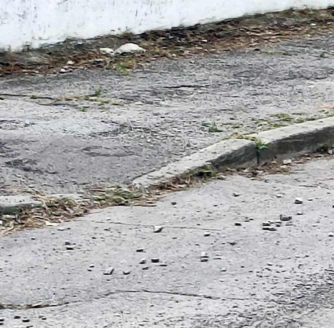 Porto Garibaldi. Buche, crepe, rattoppi maldestri: e le strade si trasformano in insidie