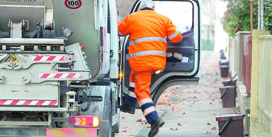 Bientina, scatta la rivoluzione dei rifiuti: ora chi ricicla meno paga di più