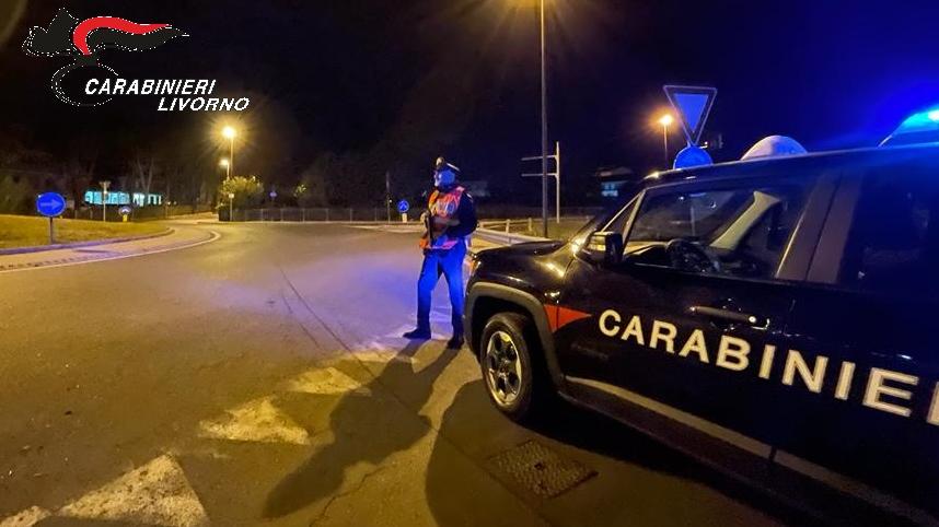 Livorno, trovati alla guida di scooter rubati: denunciati due giovanissimi